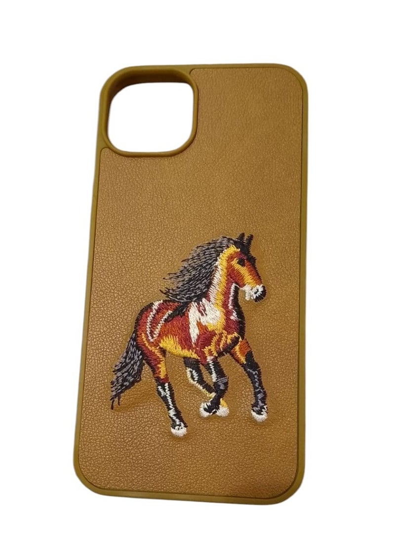 كيس جراب هاتف مضاد للصدمات بتصميم تطريز حصان لهاتف آيفون 15 بلس باللون بني