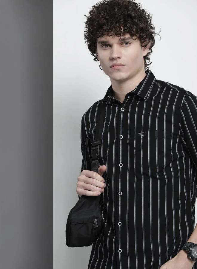 شركة المرآب الهندية Men Regular Fit Striped Full Sleeves Cutaway Collar Casual Shirt