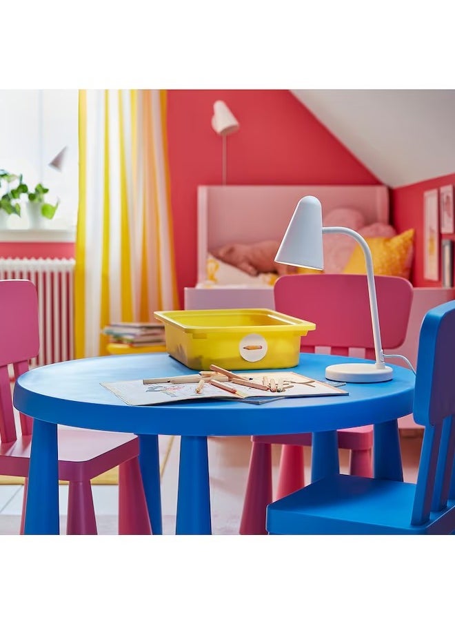Children's table, made of durable polypropylene plastic, withstands rough play and is easy to clean, suitable for use in indoor and outdoor places, diameter 85 cm