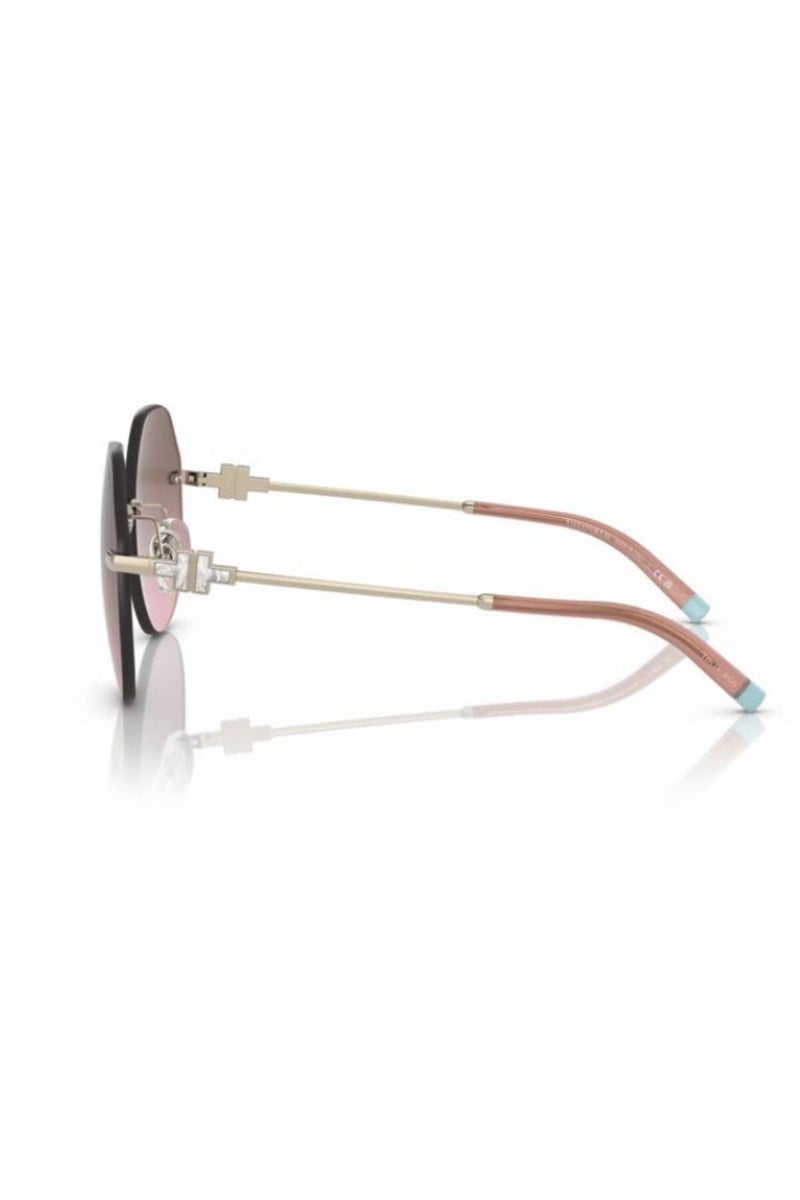 تيفاني نظارة شمسية نسائية بتصميم غير منتظم - Tf 3077 - مقاس العدسة: 60 مم - ذهبي باهت - Image 2