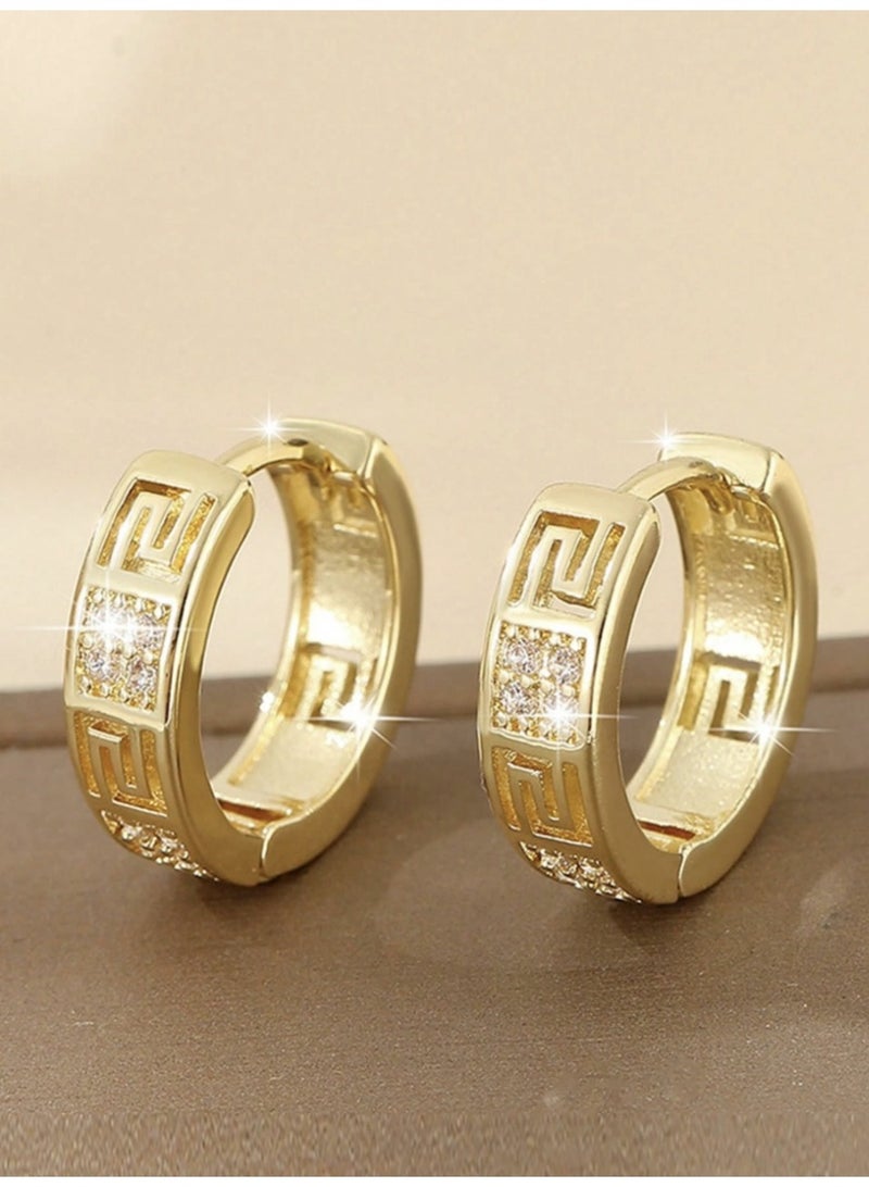 ڤيا أقراط دائرية فاخرة بتصميم هندسي راقٍ ومشبّع بالفصوص البراقة - Image 5