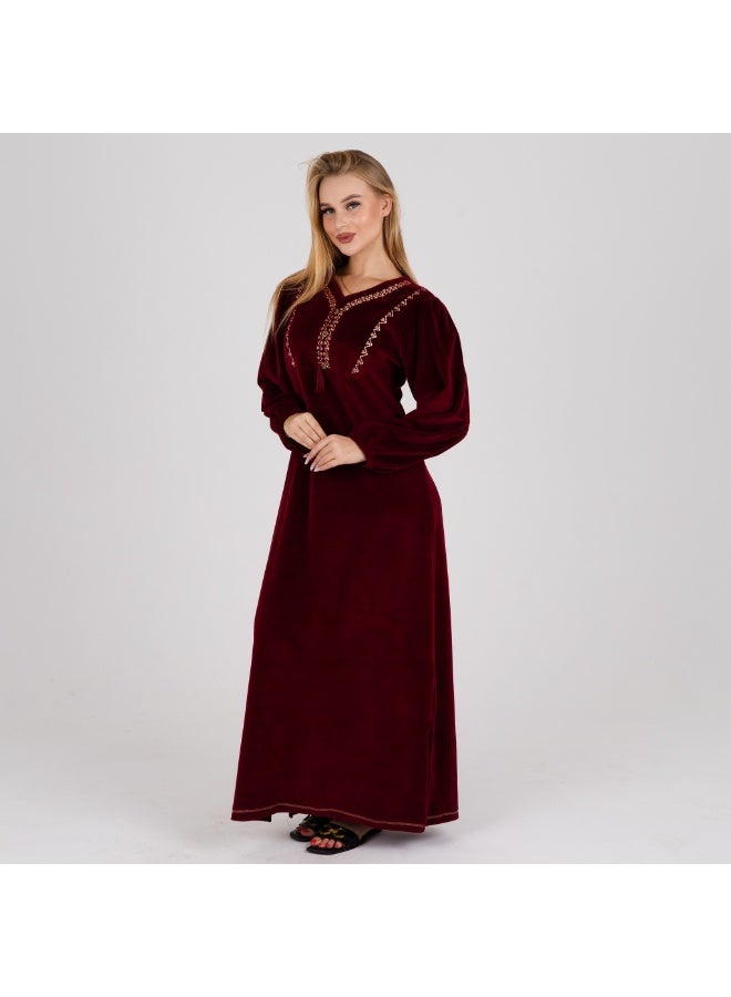 زيكوتكس  جلابية نسائية قطيفة (مخمل) فاخرة بتطريز هندسي وأكمام طويلة - لون عنابي ملكي - Image 3