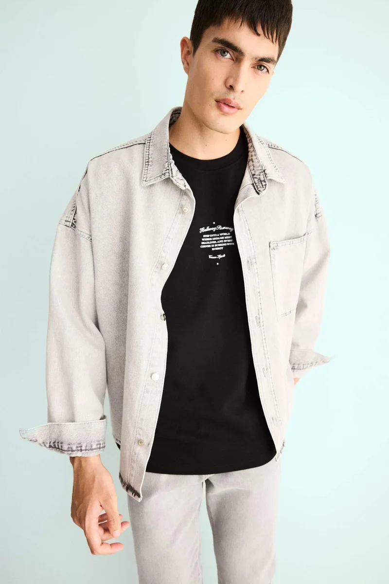 ديفاكتو Oversize Fit Denim Long Sleeve Shirt
