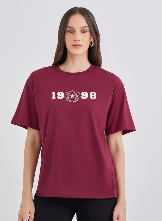 Styli Women Burgundy 1998 Graphic Print Short Sleeve Oversized T-Shirt - Image 3