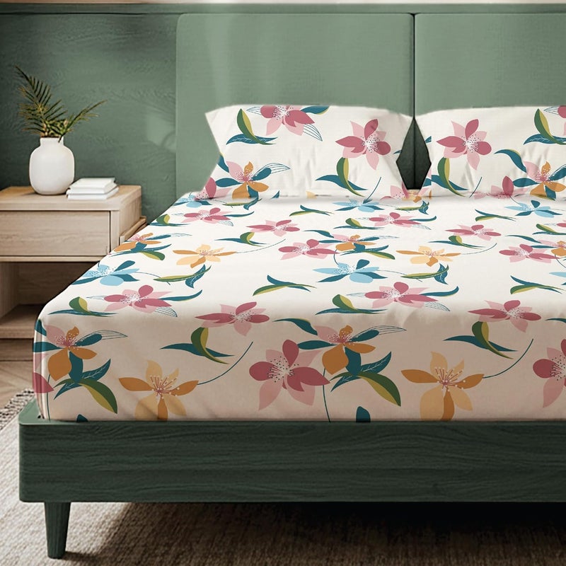 Urban Space مفرش سرير مطبوع من مقاس King Size، مفرش سرير مقاس King Size من ميكروفايبر ذو ملمس قطني مع غطاءي وسادة، مفرش سرير ناعم ومسامي وخالي من التجاعيد (108 × 108 بوصة - بلومينغديل) - Image 1