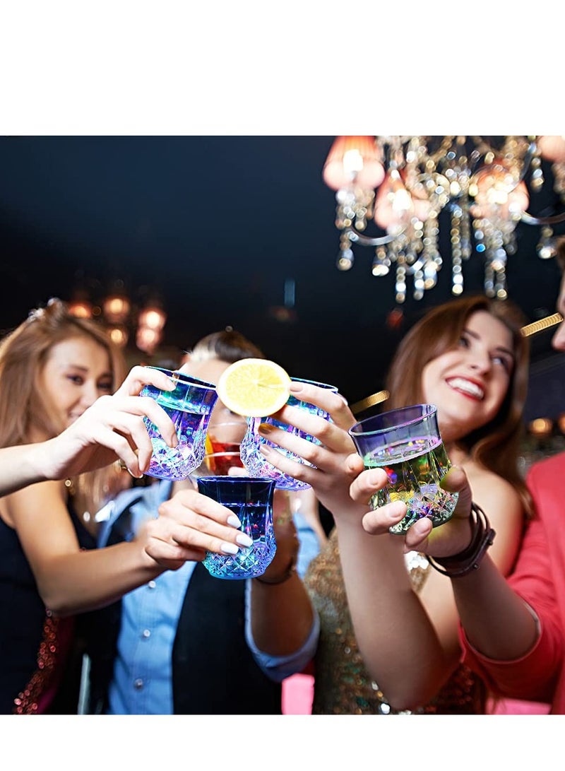 SYOSI أكواب LED، أكواب مضيئة، 4 قطع من أكواب الشرب المضيئة LED، أكواب المياه المضيئة، أكواب ممتعة، أكواب لامعة، أكواب LED وامضة، أدوات شرب عصير الكولا، لحفلات أعياد الميلاد، التخرج، العطلات  - Image 4