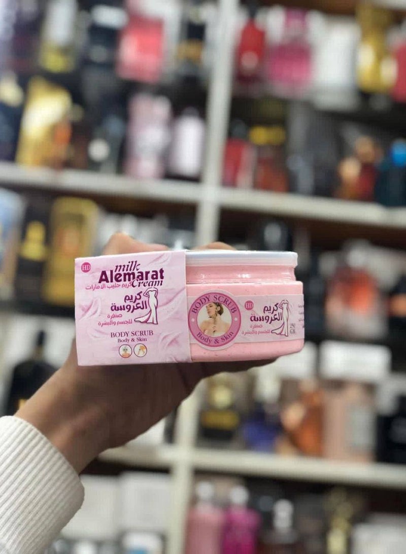 كريم وسكراب بيكيني باتر للعناية بالجسم والبشرة من حليب الإمارات، كريم عناية العروس لتفتيح وتنعيم البشرة، مقشر جسم لإزالة الجلد الميت وتوحيد لون البشرة، مناسب للمناطق الحساسة ومنطقة البكيني وتحت الإبط، ترطيب عميق وتغذية للبشرة، تحسين ملمس الجلد واستعادة النعومة، منتج عناية شخصية للجسم والبشرة لجميع أنواع البشرة، مثالي للاستخدام اليومي وقبل المناسبات الخاصة. - Image 2