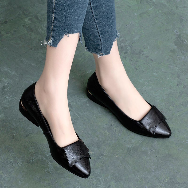Flat Shoes Womens 2021 New Spring and Autumn Shallow Thick Heel Pointed Womens Shoes Soft Leather Soft Sole All-match Leather Shoes Work Shoes Black Black