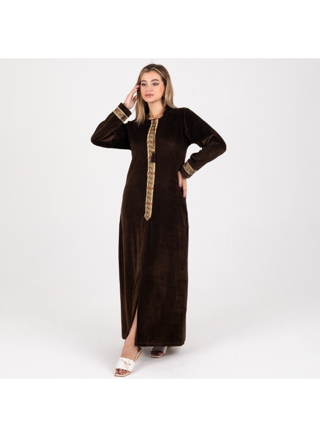 Zecotex – Women's Velvet Embroidered Abaya, Long and Elegant Design - Image 4