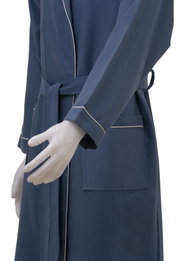 ldeen Ultra-absorbent and quick-drying microfiber bathrobe, offering perfect comfort after bathing, and ideal for travel. Features a sleek, lightweight design that fits easily into its signature pouch, making it your perfect companion for trips or daily use. It effortlessly combines luxury with easy care - Image 3
