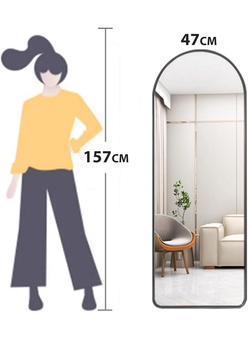 ديكور هيلز مرآة مقوسة كاملة الطول، مقاس 157×47 سم، بزوايا دائرية، إطار من سبائك الألومنيوم، حامل معدني قابل للطي، وأسنان معلقة، مثبتة على الأرض أو الحائط، مناسبة لغرفة النوم، وغرفة الملابس، وغرفة المعيشة - لون ذهبي - Image 2