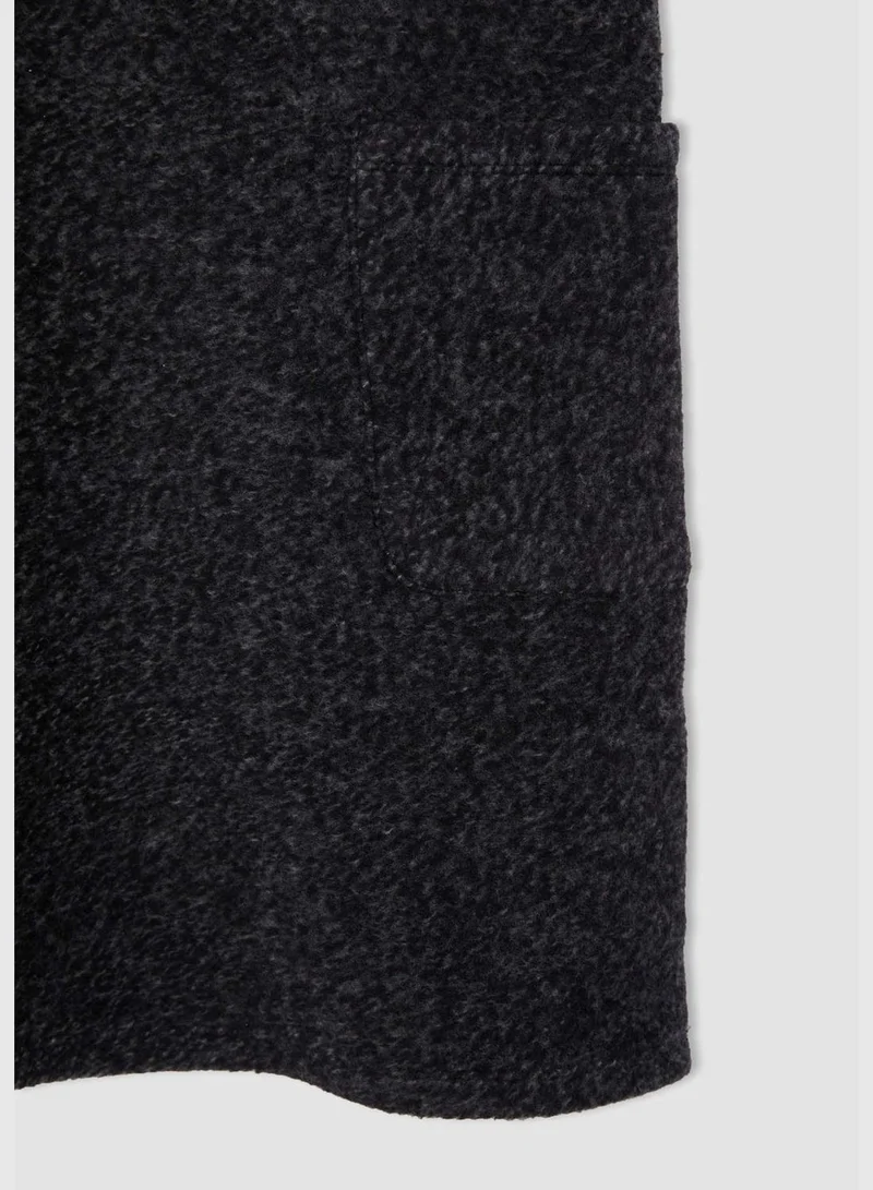 DeFacto Regular Fit V-Neck Sleeveless Vest