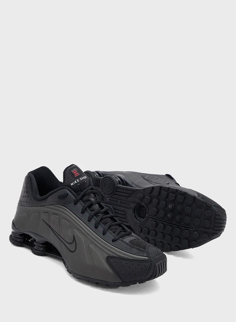 Nike Shoxr4