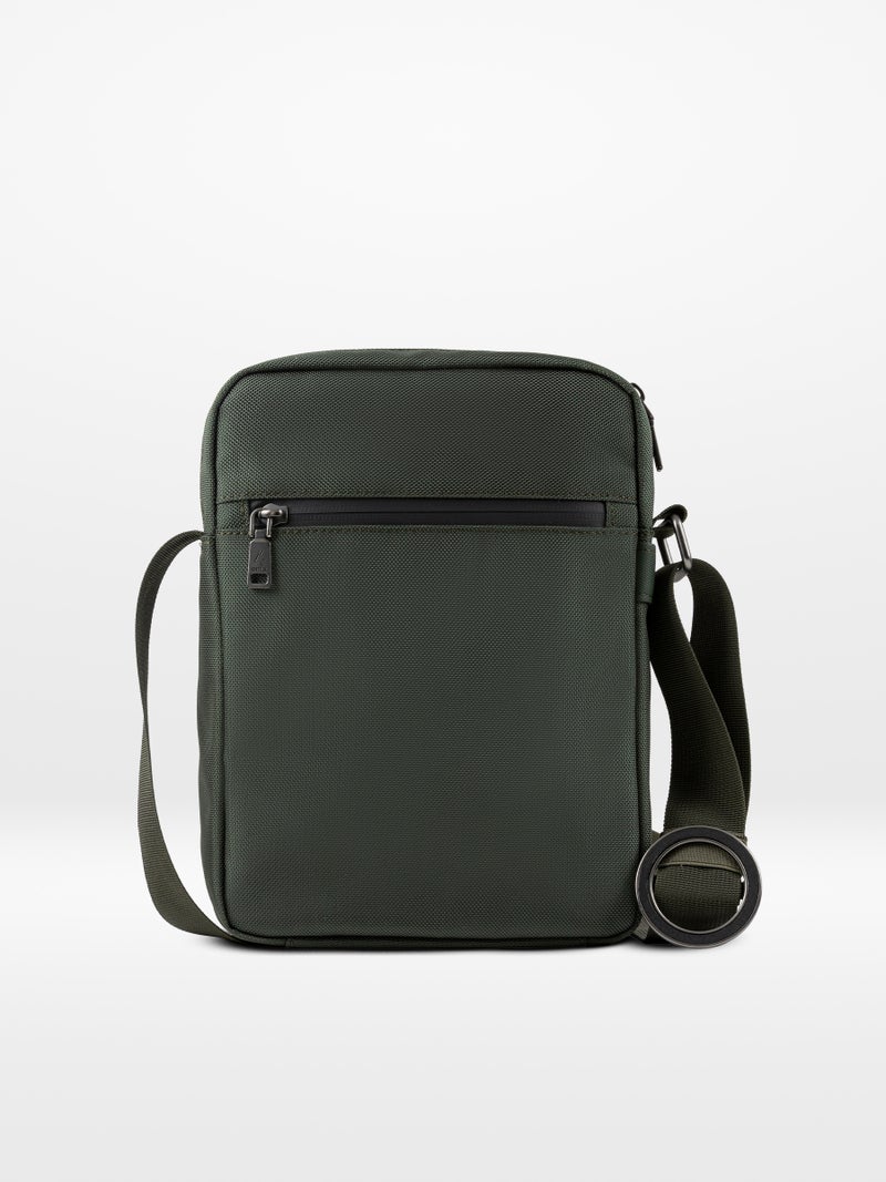 ORYX O-Cross Lightweight Travel Sling with MagSafe Multi-Pocket Organizer Green - Image 2