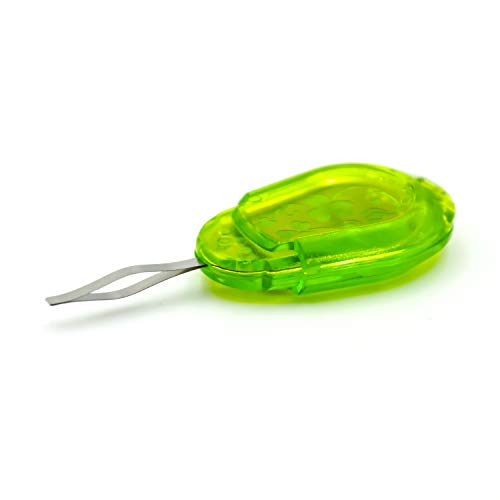 Clover 8611 Needle Threader for Embroidery Needles-Apple Green - Image 4