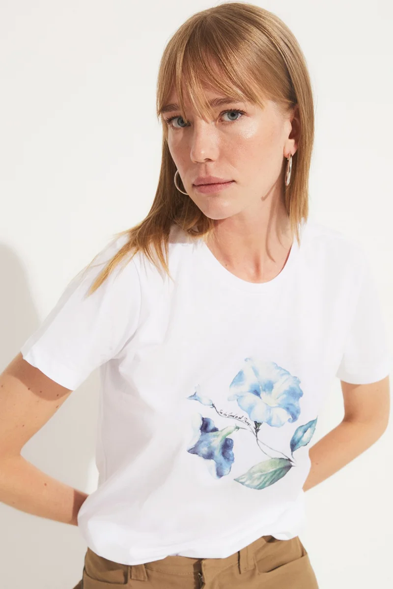 جون Women's 100% Cotton Regular Fit Crew Neck Printed T-Shirt