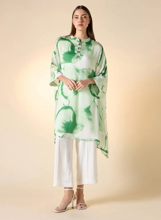 ايكونيك توب مطبوع بتصميم أيقوني وياقة ماندرين وأكمام طويلة