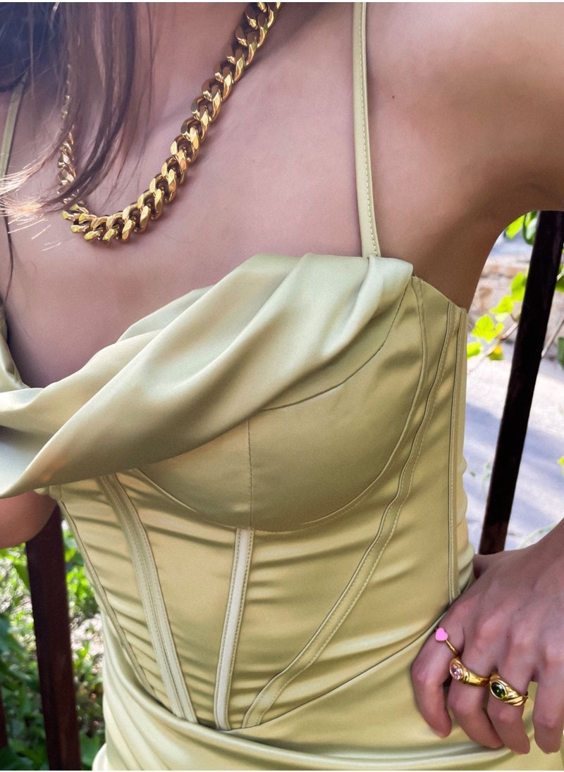 Clé de Lune The Trendy  Bold Necklace  - Image 3