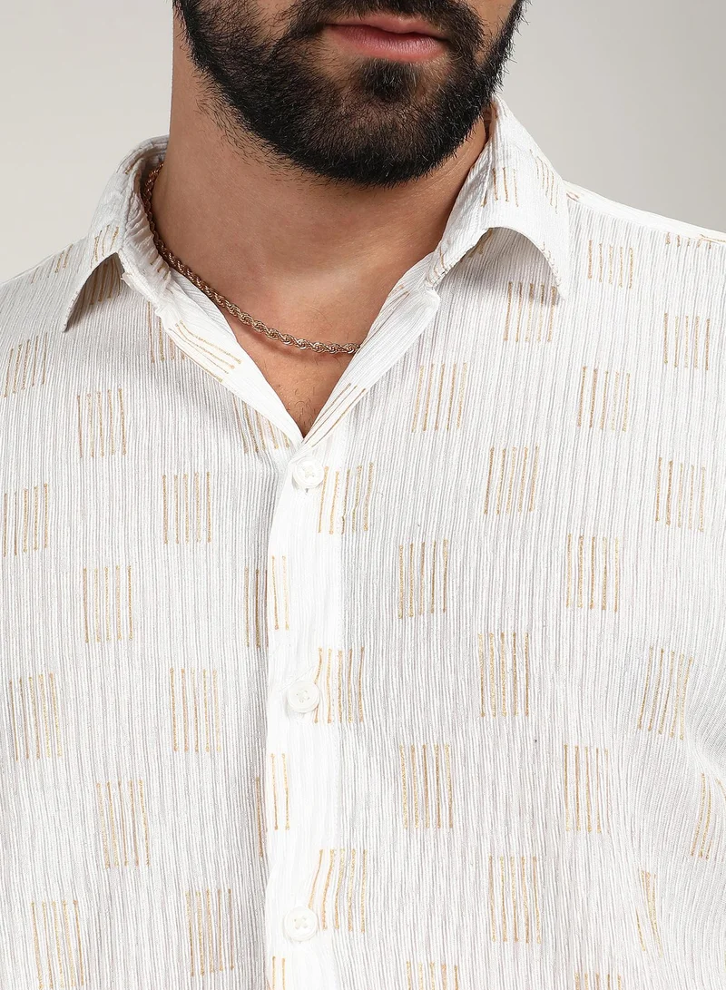 Campus Sutra Men's Chalk White Foil-Pleated Shirt
