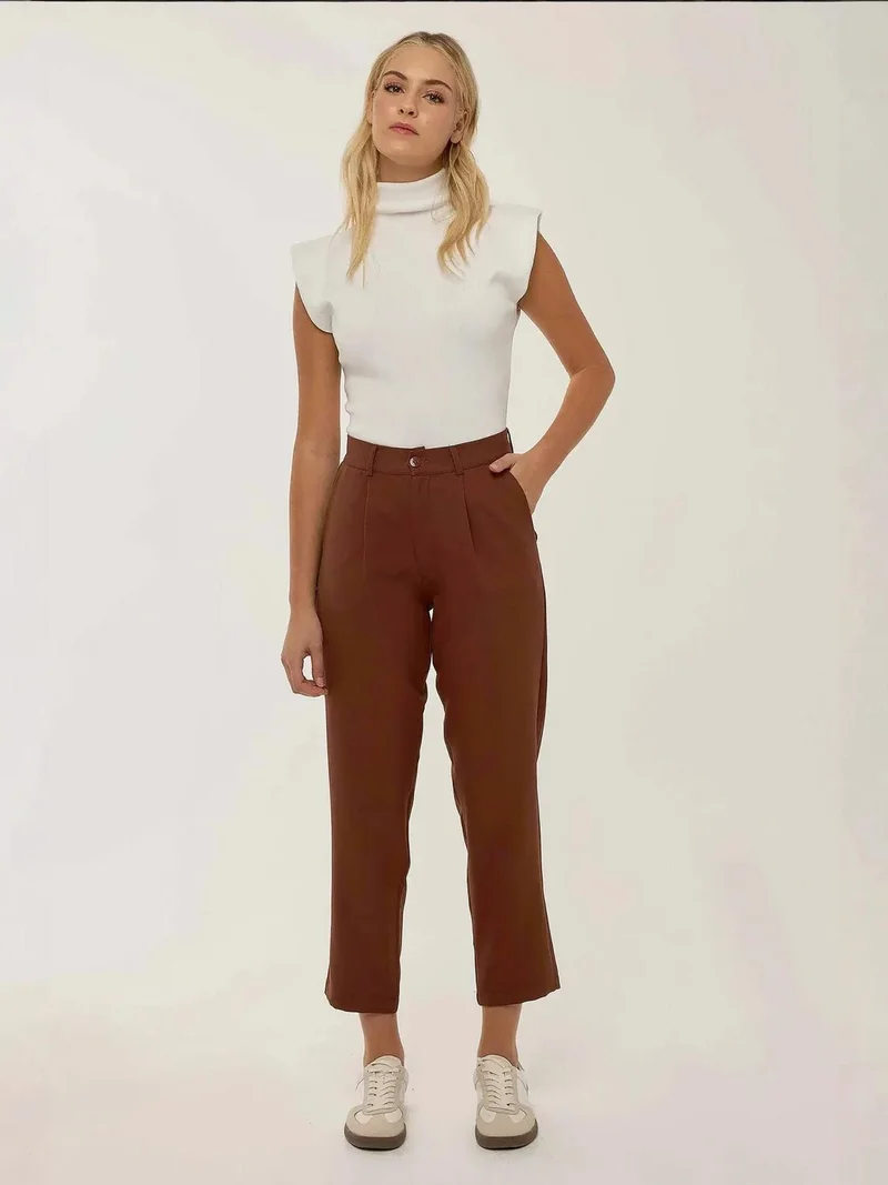 زوبعة بنطلون نسائي بخصر مرتفع وطيات وأرجل مستقيمة