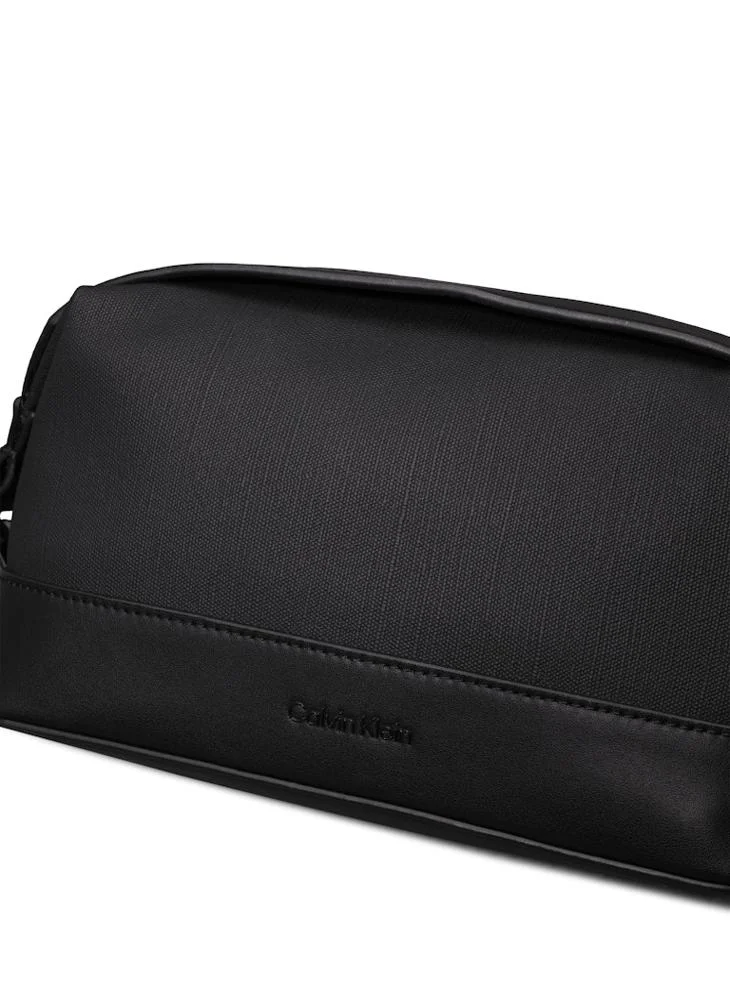 كالفن كلاين Logo Sensual Washbag