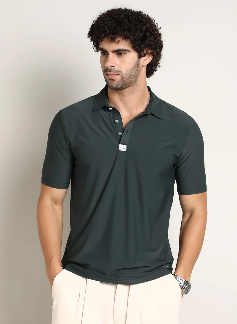 Campus Sutra Men's Sacramento Green Seamless Solid Polo T-Shirt