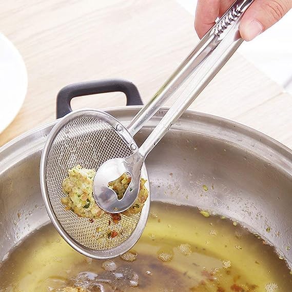 Kruptl MultiFunctional 2 in 1 Fry Tool Filter MultiFunctional 2 in 1 Fry Tool Filter Spoon Snack Strainer with Clip Oil Frying BBQ Filter Stainless Steel Mesh Colander Serving Pack of 1 - Image 1