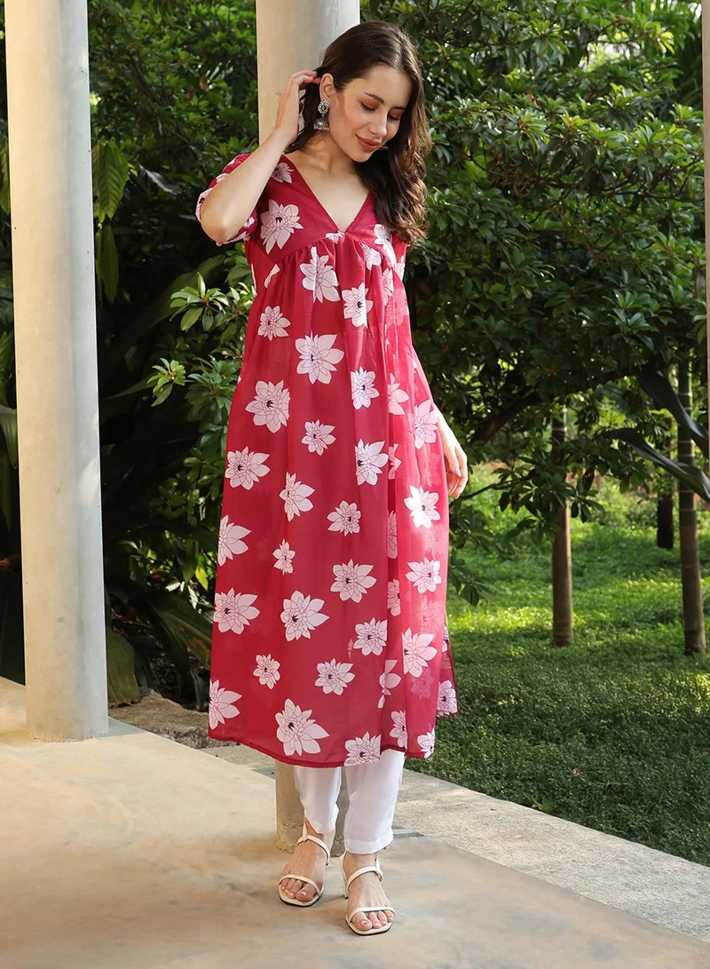  قصة Women's Crimson Red Water Lilies Kurta With Trousers And Dupatta