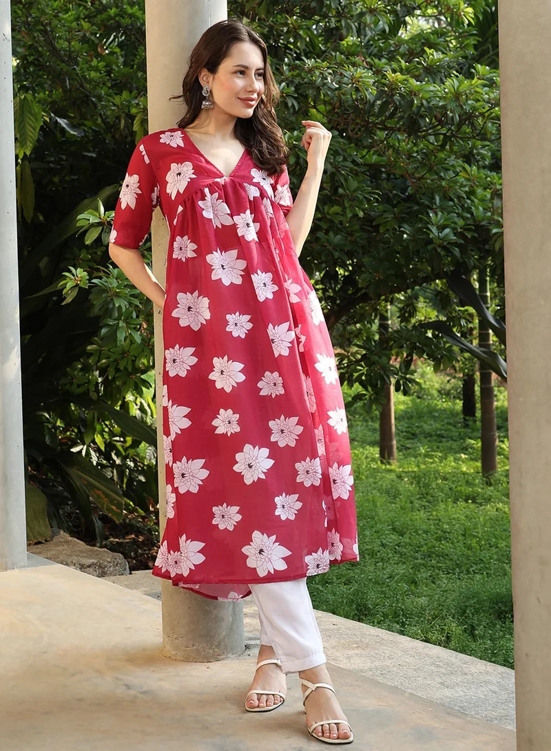  قصة Women's Crimson Red Water Lilies Kurta With Trousers And Dupatta