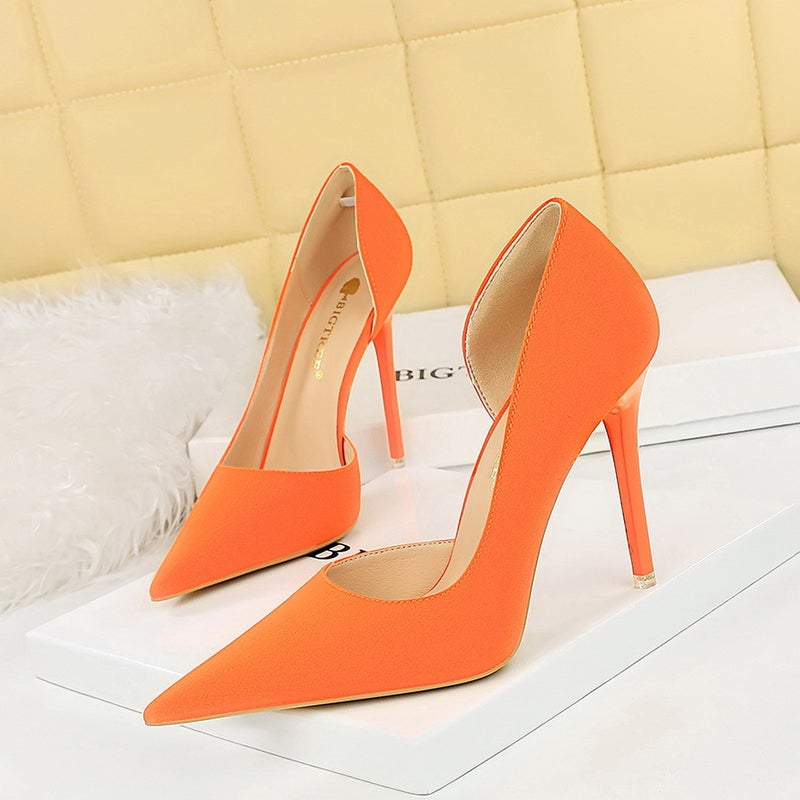 1298-8 Simple Banquet High Heels, Stiletto Heels, Shallow Mouth, Pointed Toe, Side Cut Out, Retro Pebbled High-Heeled Shoes - Image 1
