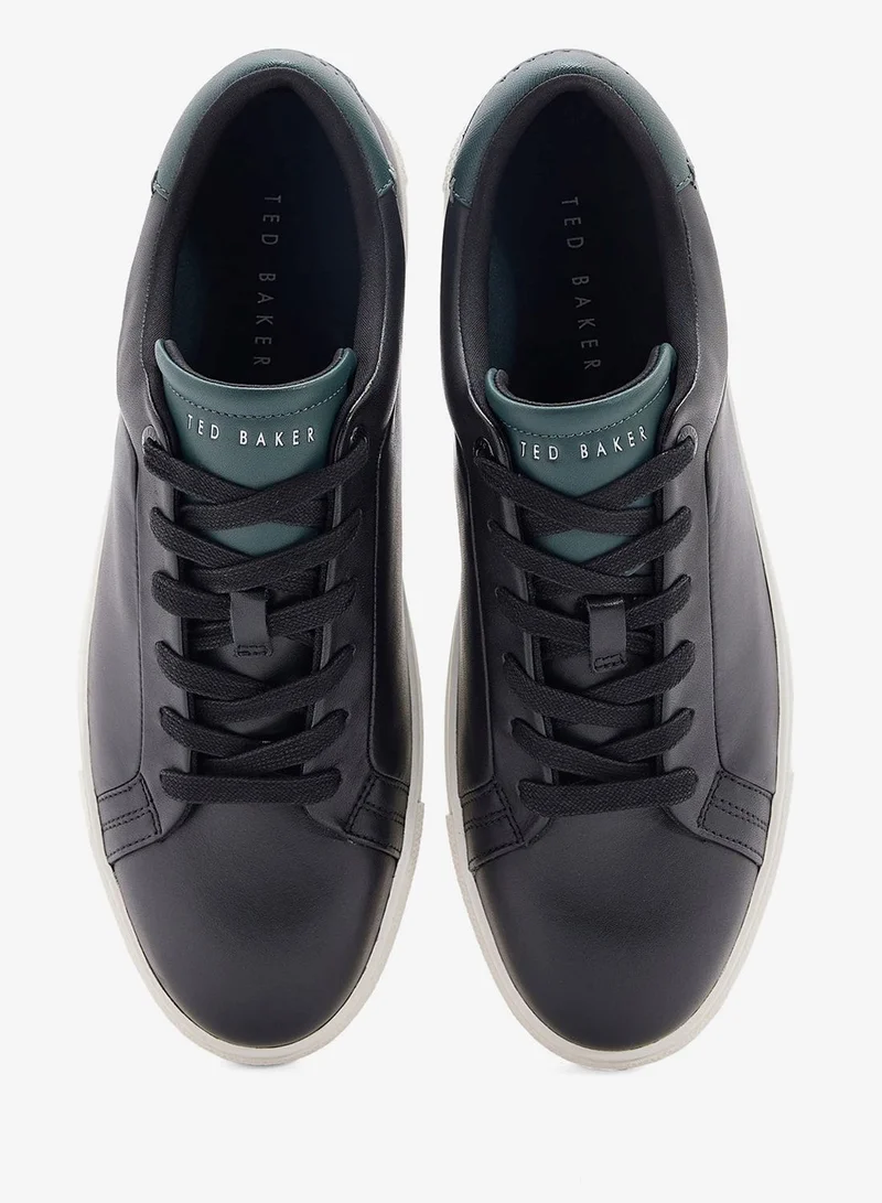 تيد بيكر روبيرت سنيكرز لو توب