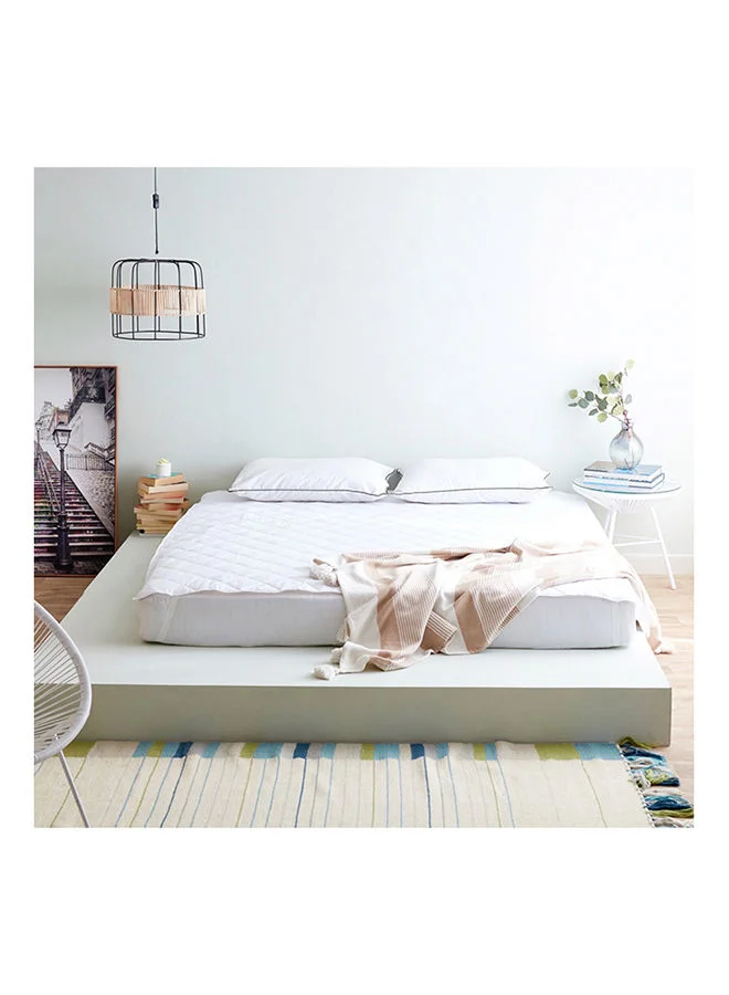 Home Box Hilton Microfiber Super King Mattress Protector