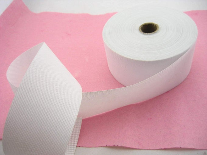 5MS OF 3 DOUBLESIDED EYELET CURTAIN TAPE EYELET CURTAIN LINER SEW ON BUCKRAM CURTAIN STIFFENER