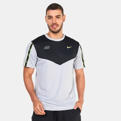 Nike Men's Sportswear Repeat T-Shirt