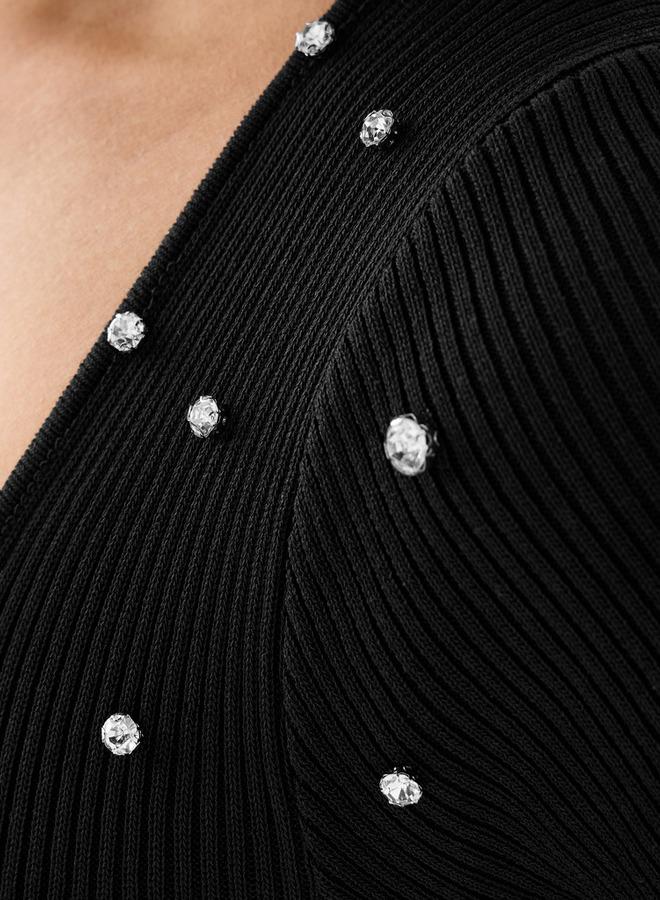 تواكستريمز فستان ميدي محبوك مزين بالكريستال بياقة مربعة - Image 4