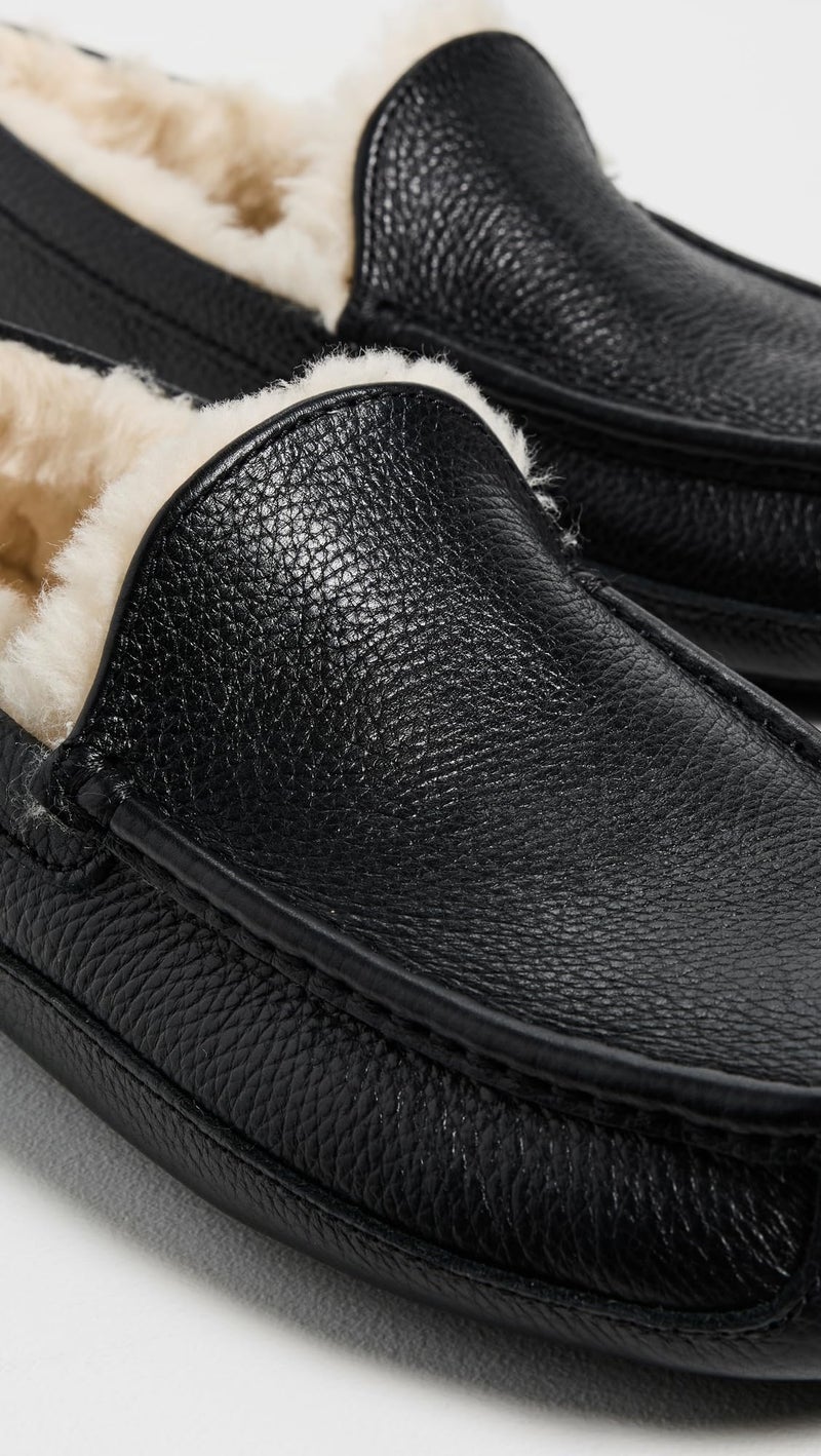 UGG Men's Ascot Slipper, Black Leather, 13 - Image 4
