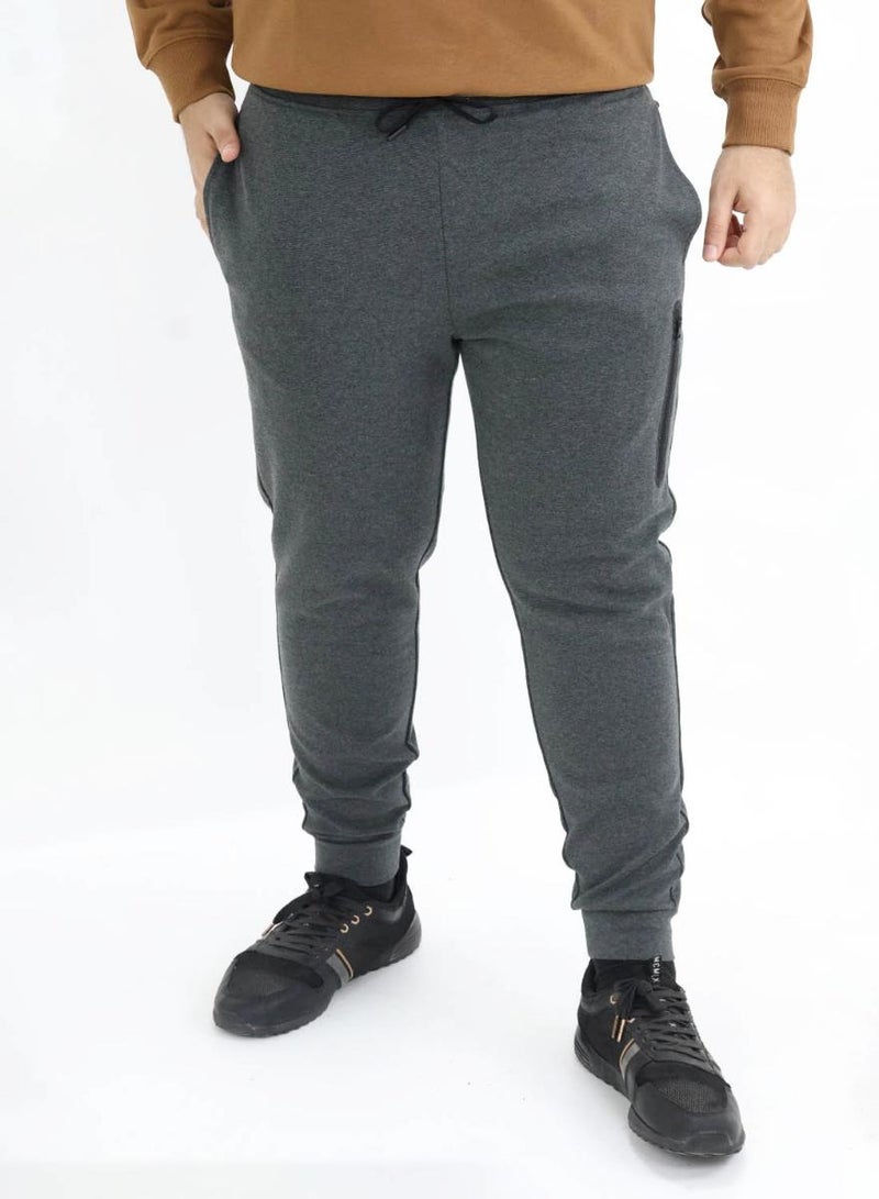 GIORDANO Men's  Solid Double Knit Joggers - Grey - Image 1
