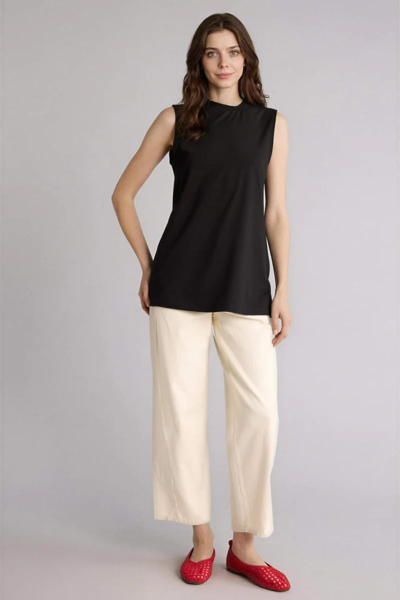 ديفاكتو Regular Fit Crew Neck Short Sleeve Tunic