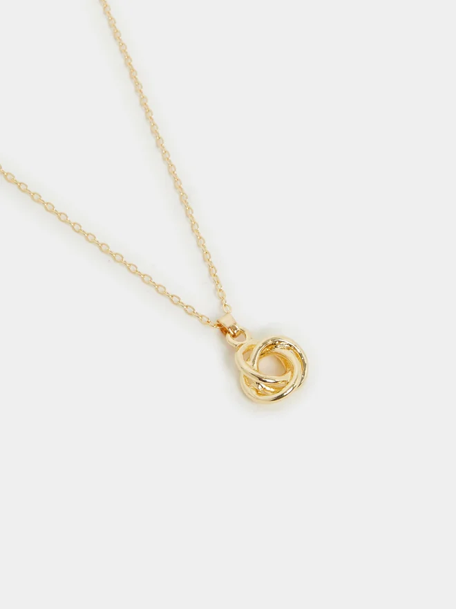 Styli Styli Infinity Pendant Necklace and Stud Earrings Set