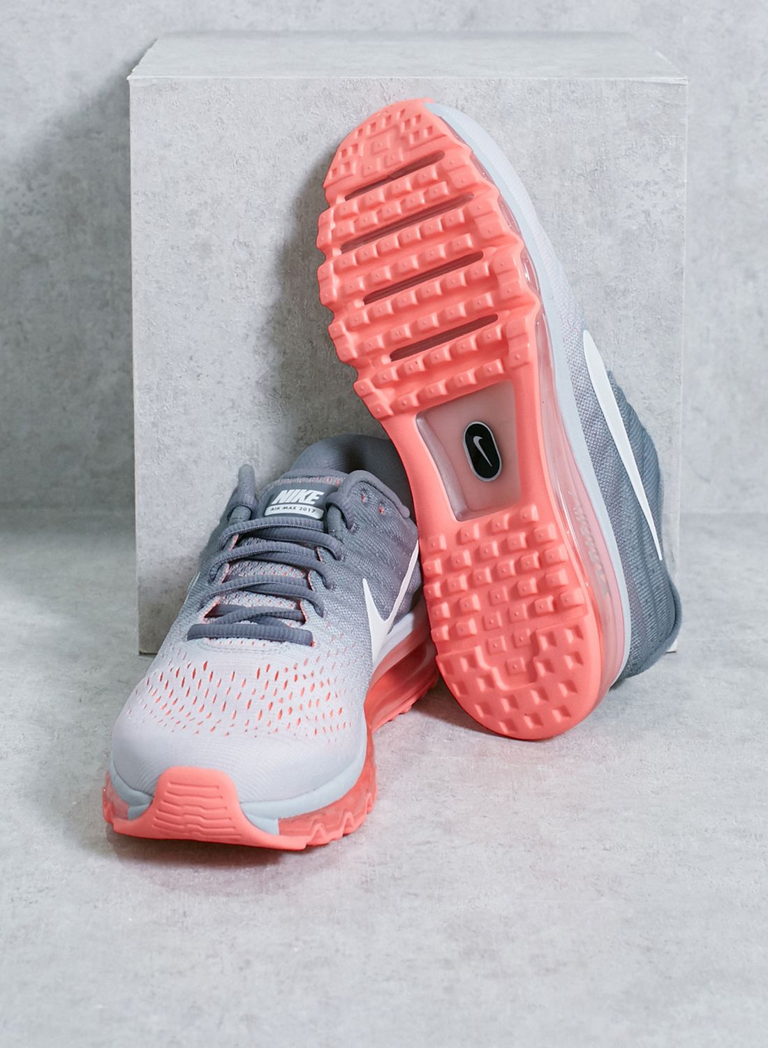 حذاء اير ماكس 2025