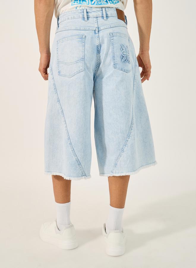 Styli Mid Rise Denim Shorts with Frayed Hem Detail  - Image 3