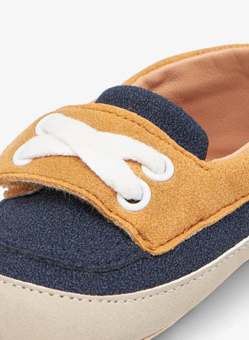 بيرفيت بوت أطفال بألوان متداخلة وإغلاق بشريط لاصق - Image 4