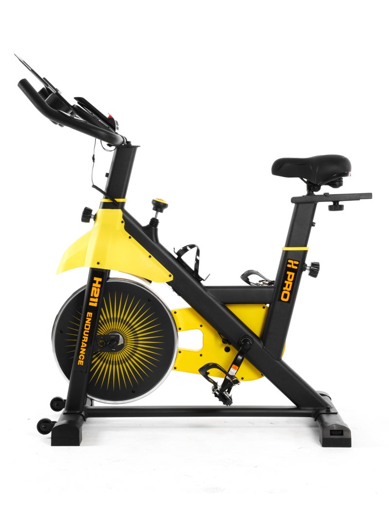 أتش برو دراجة داخلية مقاومة للمغناطيس H211 | مع شاشة LCD ＆ وسادة مقعد مريحة | دراجة تمارين القلب المنزلية | حذافة 6 كجم - Image 1