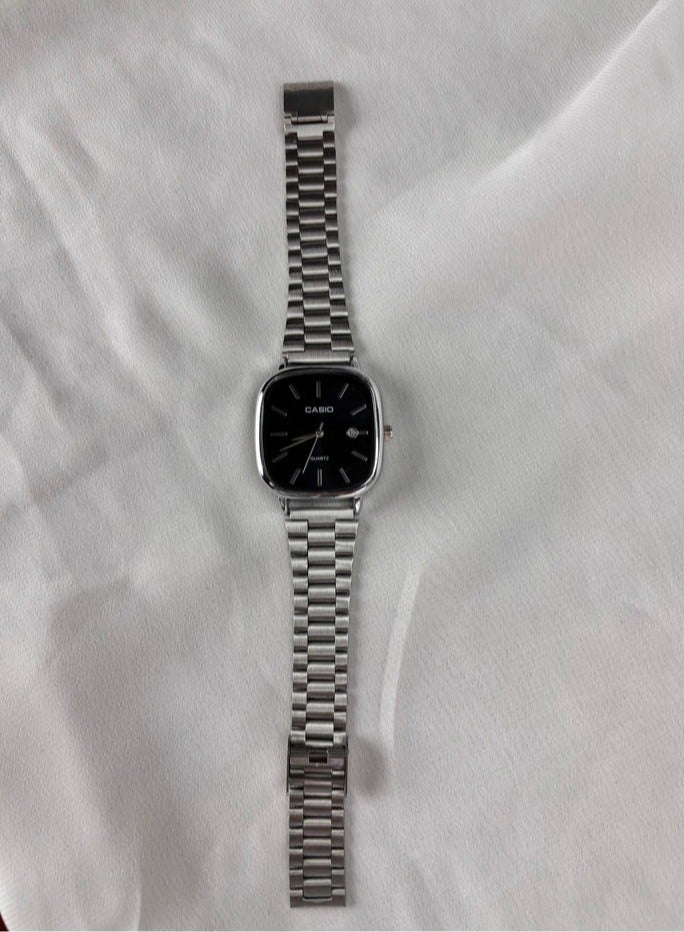 كاسيو فينتاج فضي - قرص أسود - Image 2