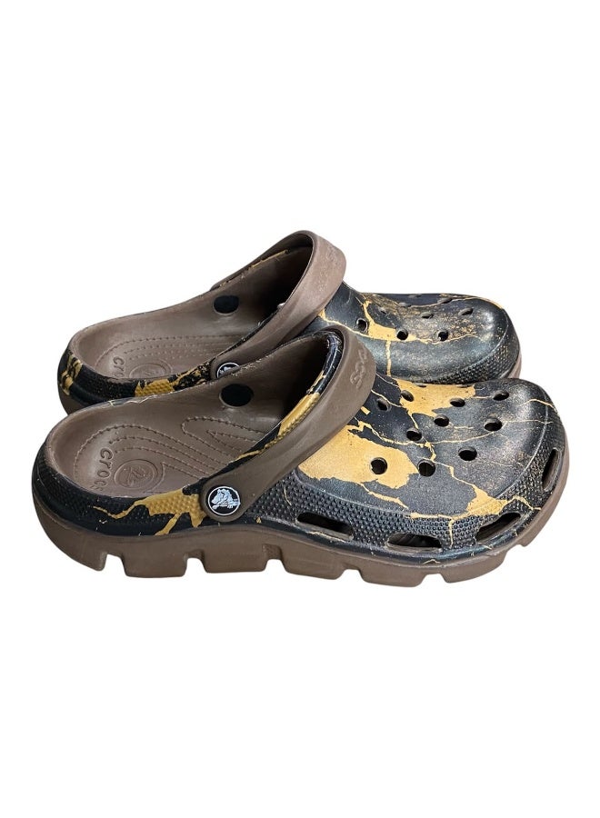 Crocs are comfortable - Image 1