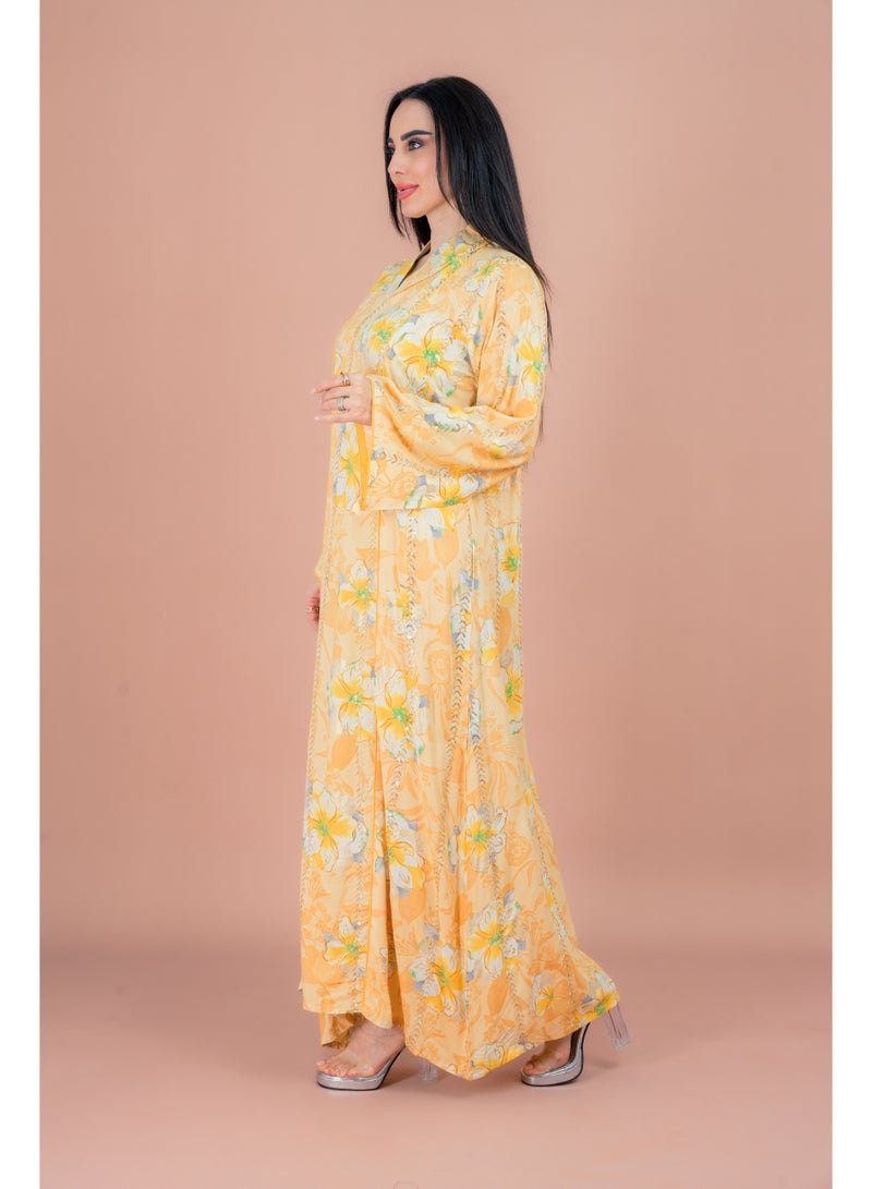 اكسا جلابية ياقة أنيقة بنقوش زهور أصفر - Image 3