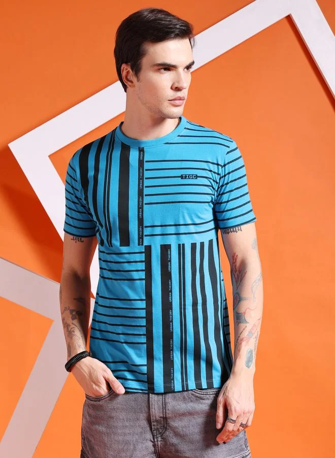 شركة المرآب الهندية Men Slim Fit Geometric Print Round Neck Tshirt