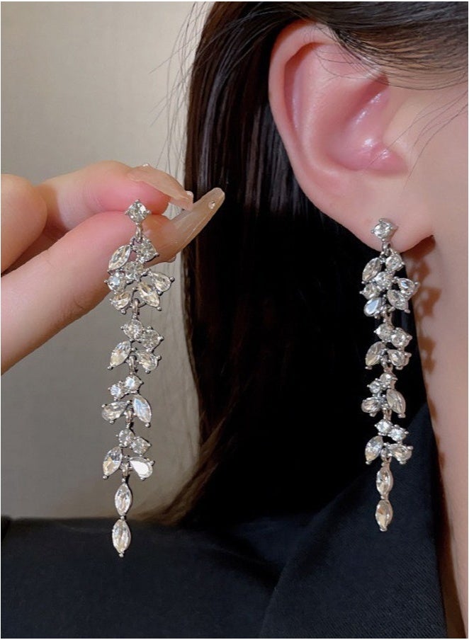 جيفت أقراط متدلية على شكل ورقة شجر من الفضة الإسترليني S925 مرصعة بدبوس - Image 1