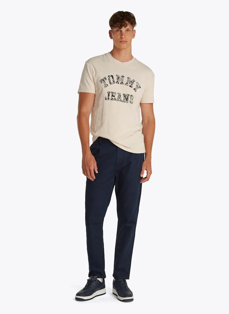 TOMMY JEANS Regular Fit Paisley College T-Shirt