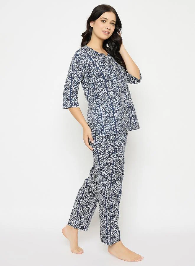 Clovia Clovia Leaf Print V-Neck Top and Pyjama Set